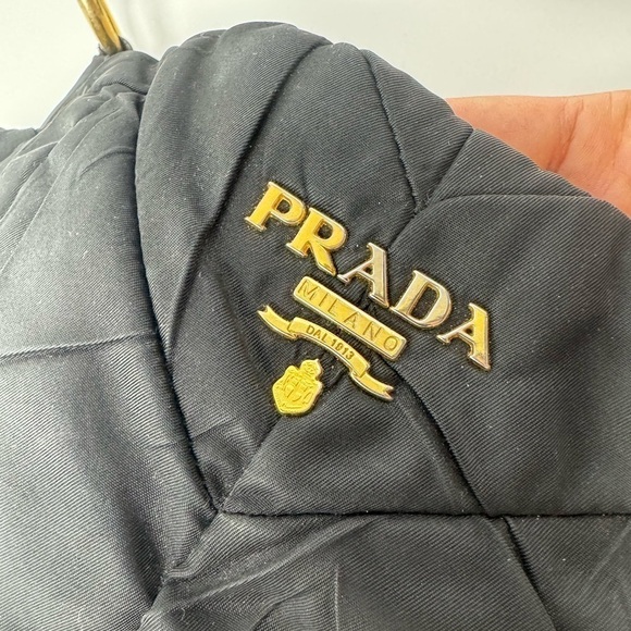 Prada Black Nylon Gaufre Quilted Tessuto Shoulder Bag - Picture 12 of 13